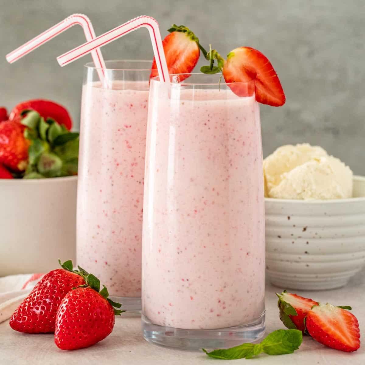 STRAWBERRY MILK SHAKE